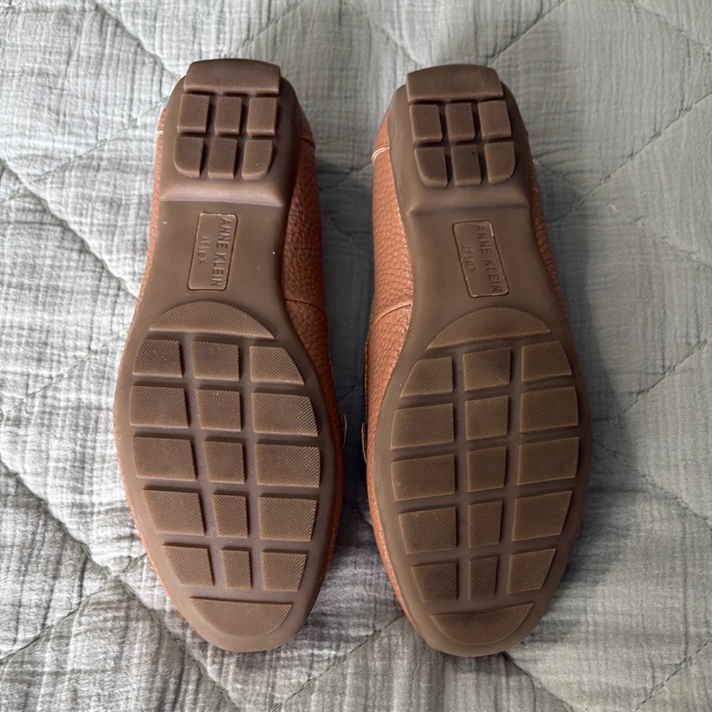 Anne Klein iFlex Brown Leather Loafers with Gold Accent - Picture 2 of 4